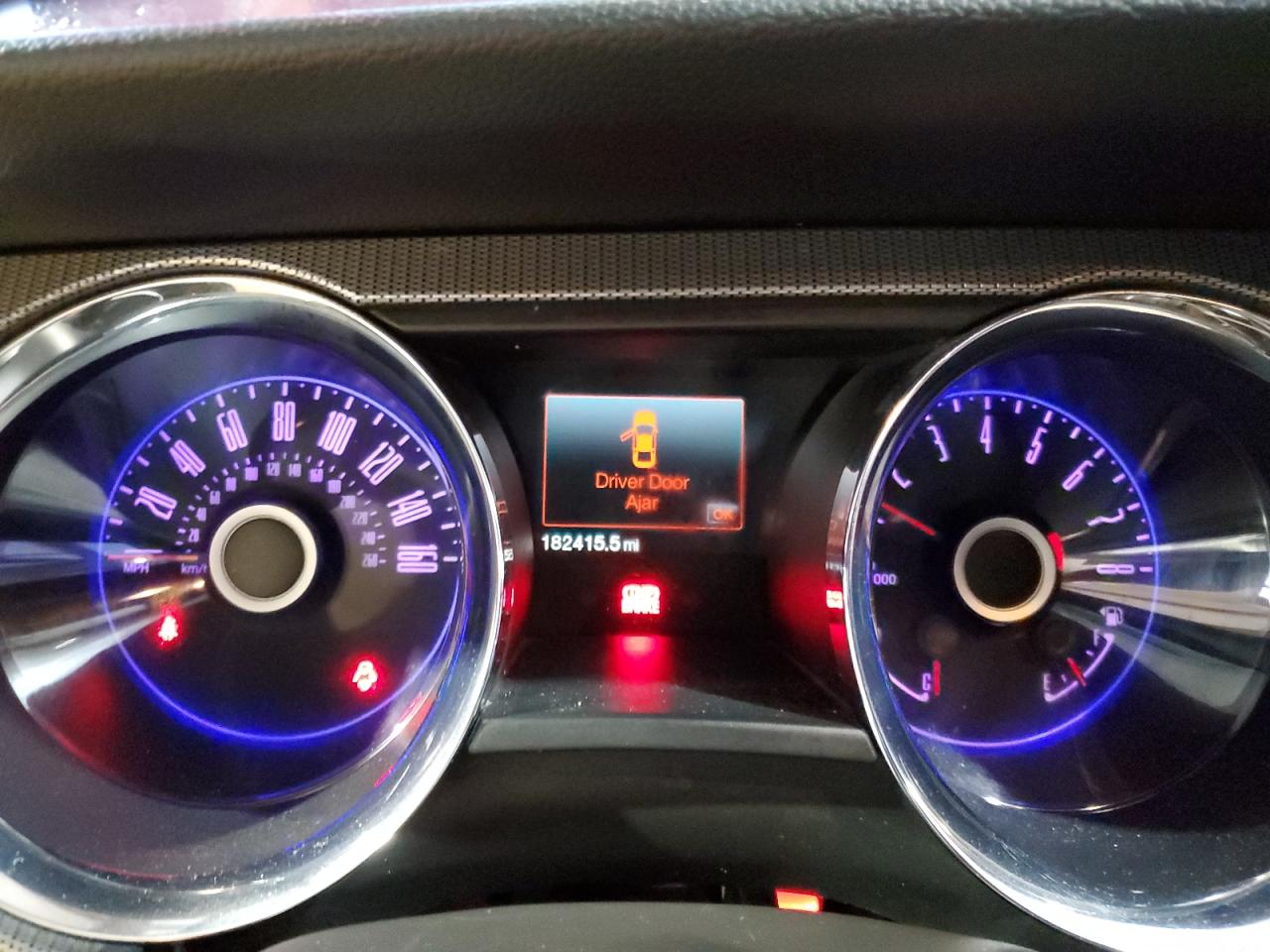 2014 Ford Mustang - Image 9