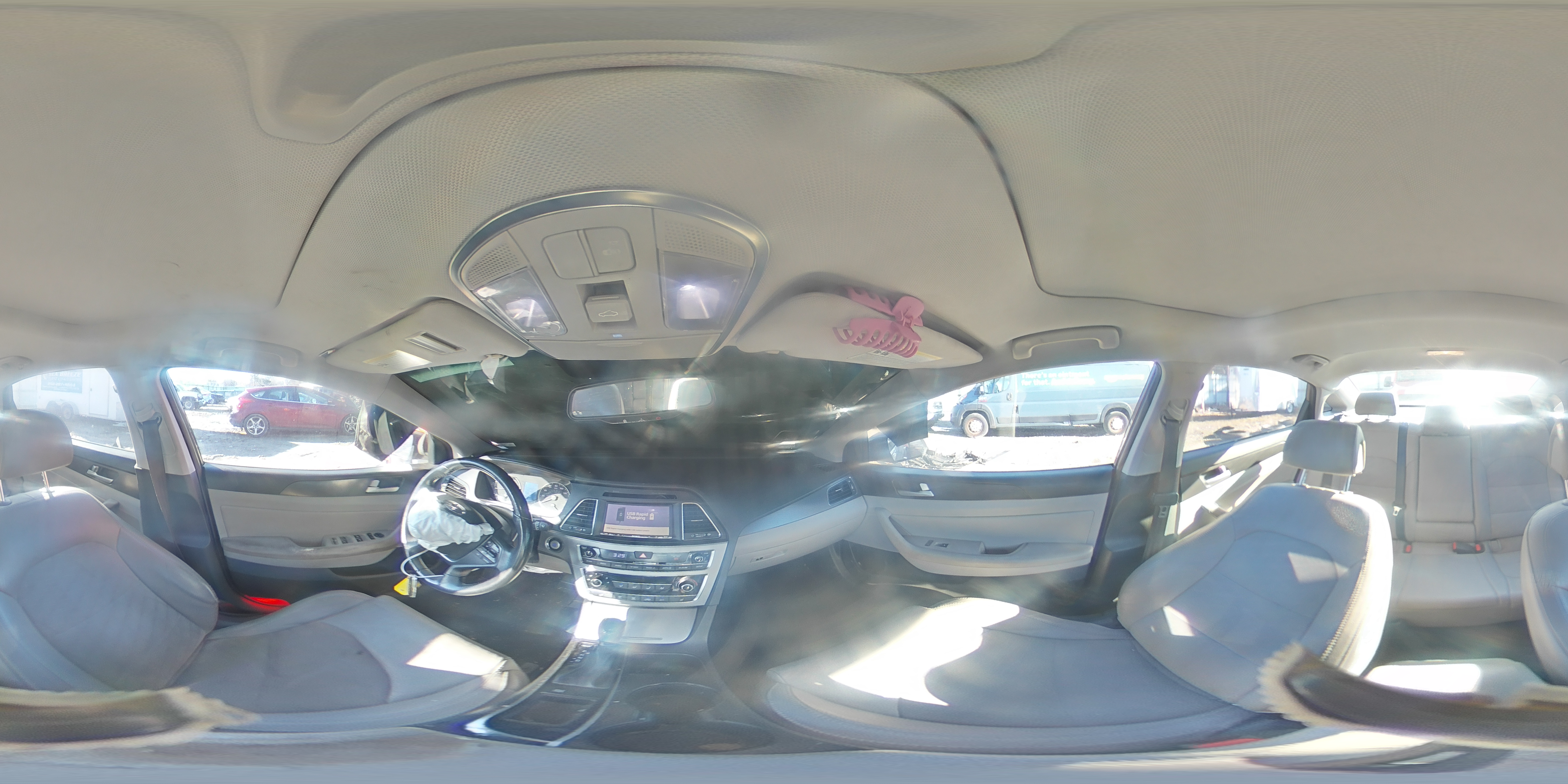 2016 Hyundai Sonata - Image 13