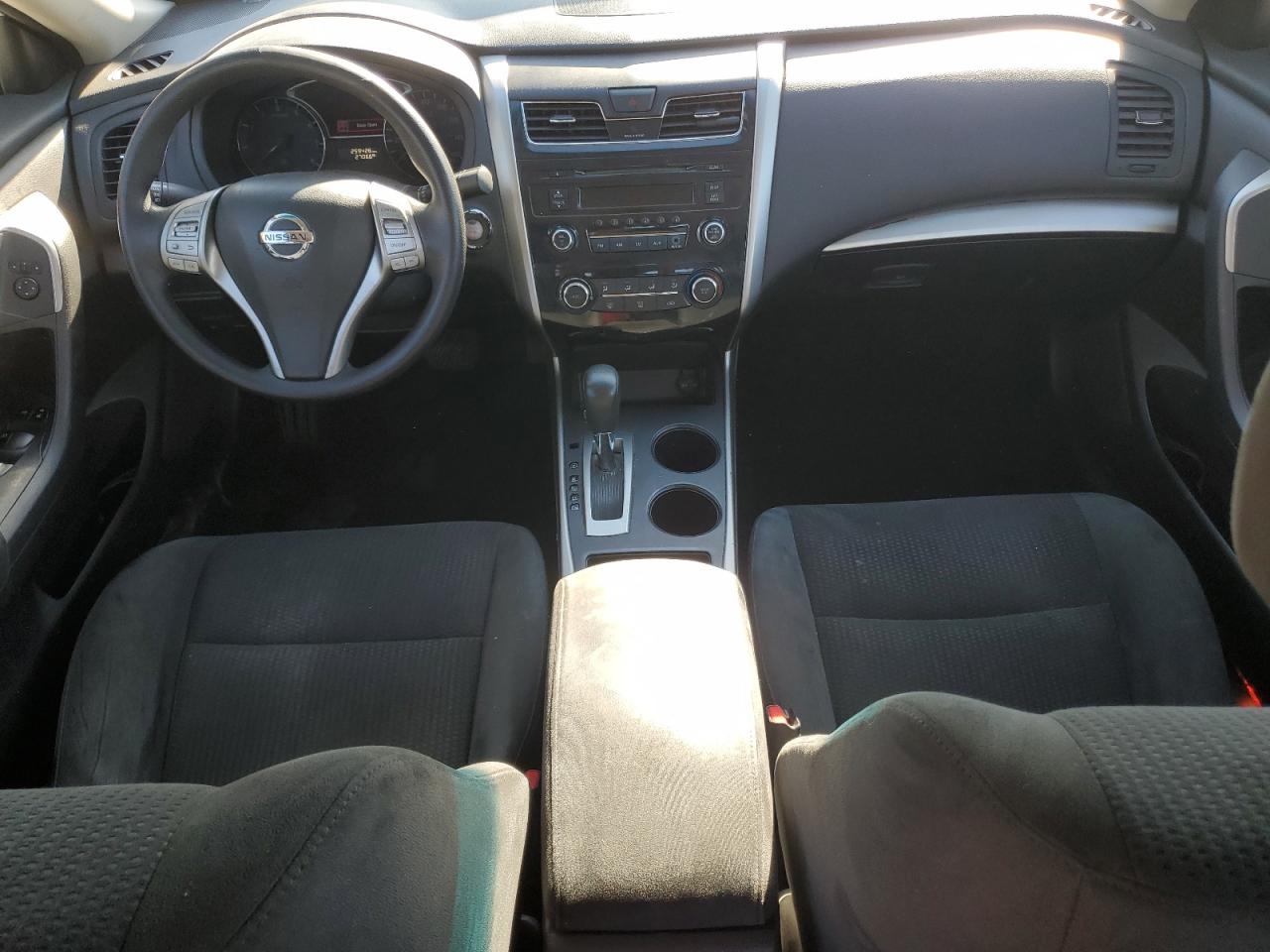 2015 Nissan Altima - Image 8