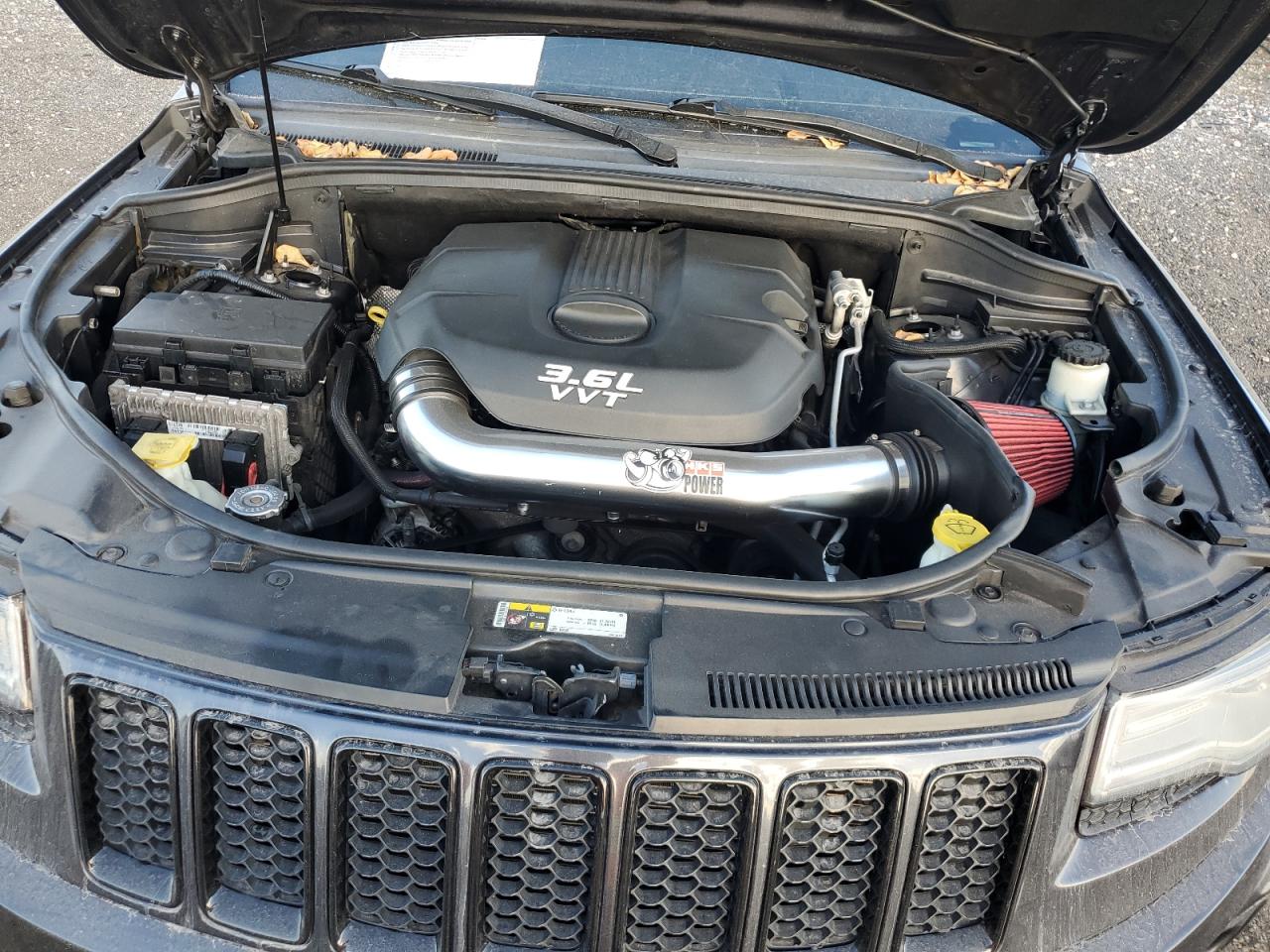 2014 Jeep Grand Cherokee - Image 12