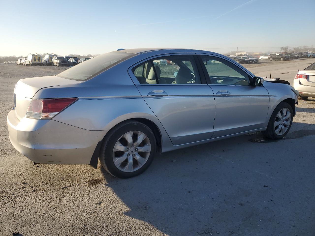2009 Honda Accord - Image 3