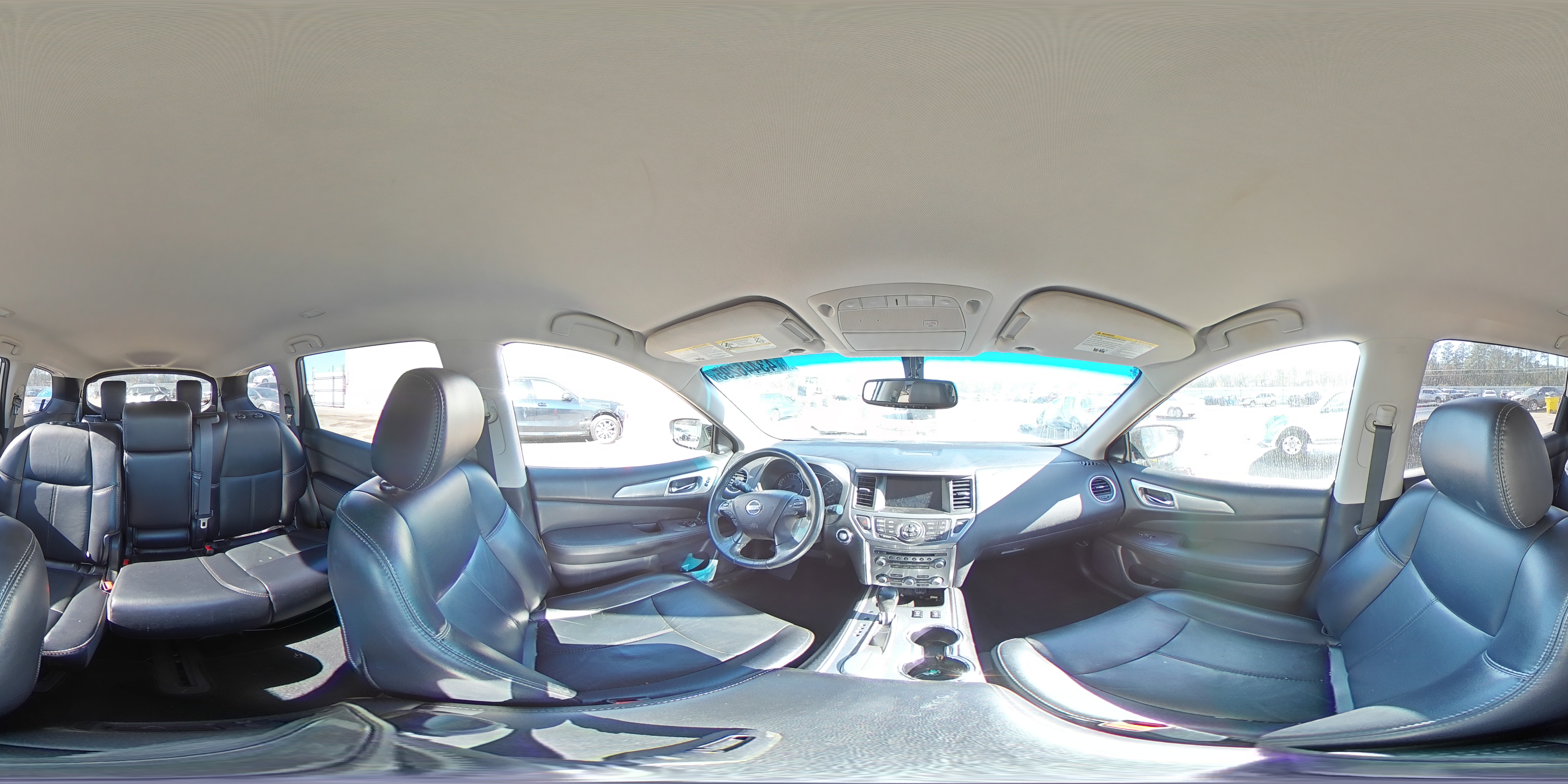 2018 Nissan Pathfinder - Image 15