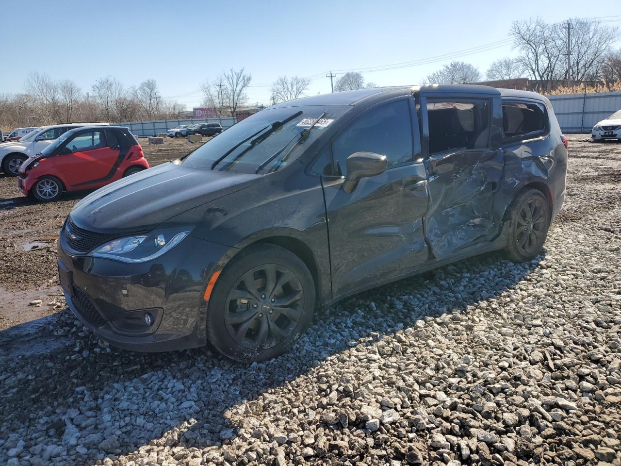 2019 Chrysler Pacifica - Image 1