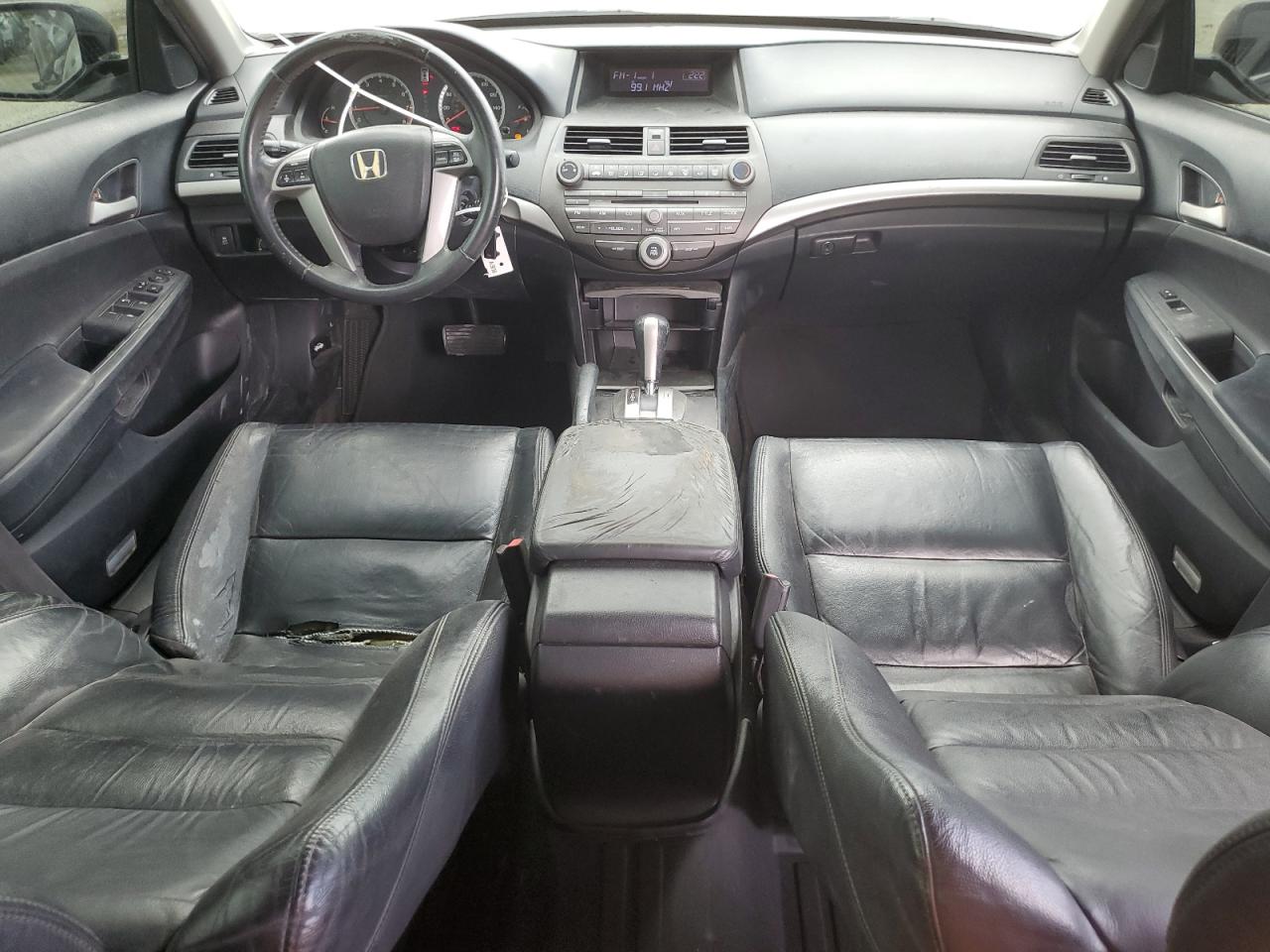 2011 Honda Accord - Image 8