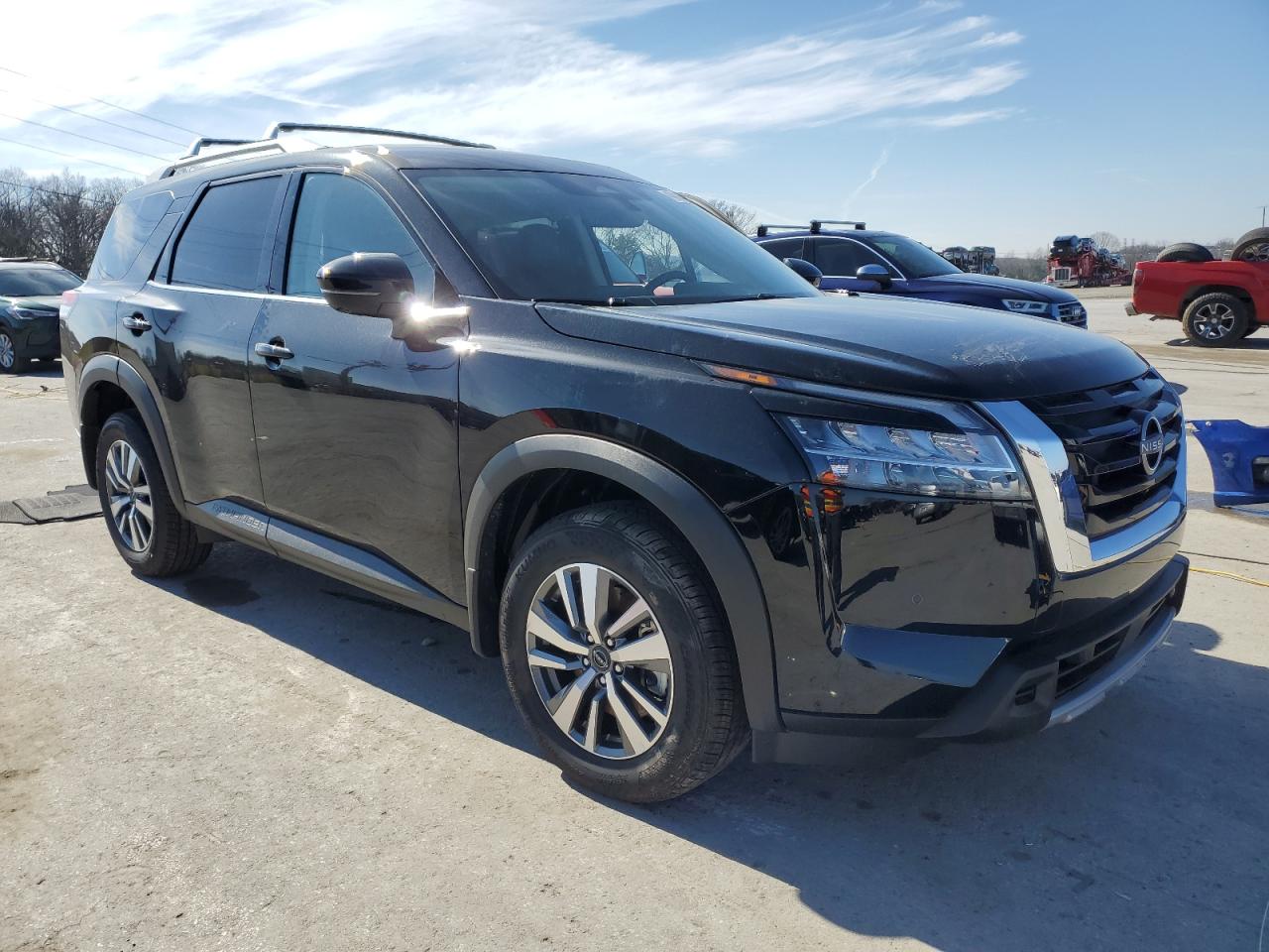 2024 Nissan Pathfinder - Image 4