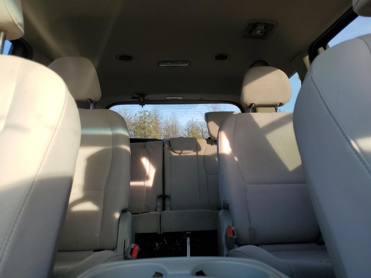 2019 Kia Sedona - Image 10
