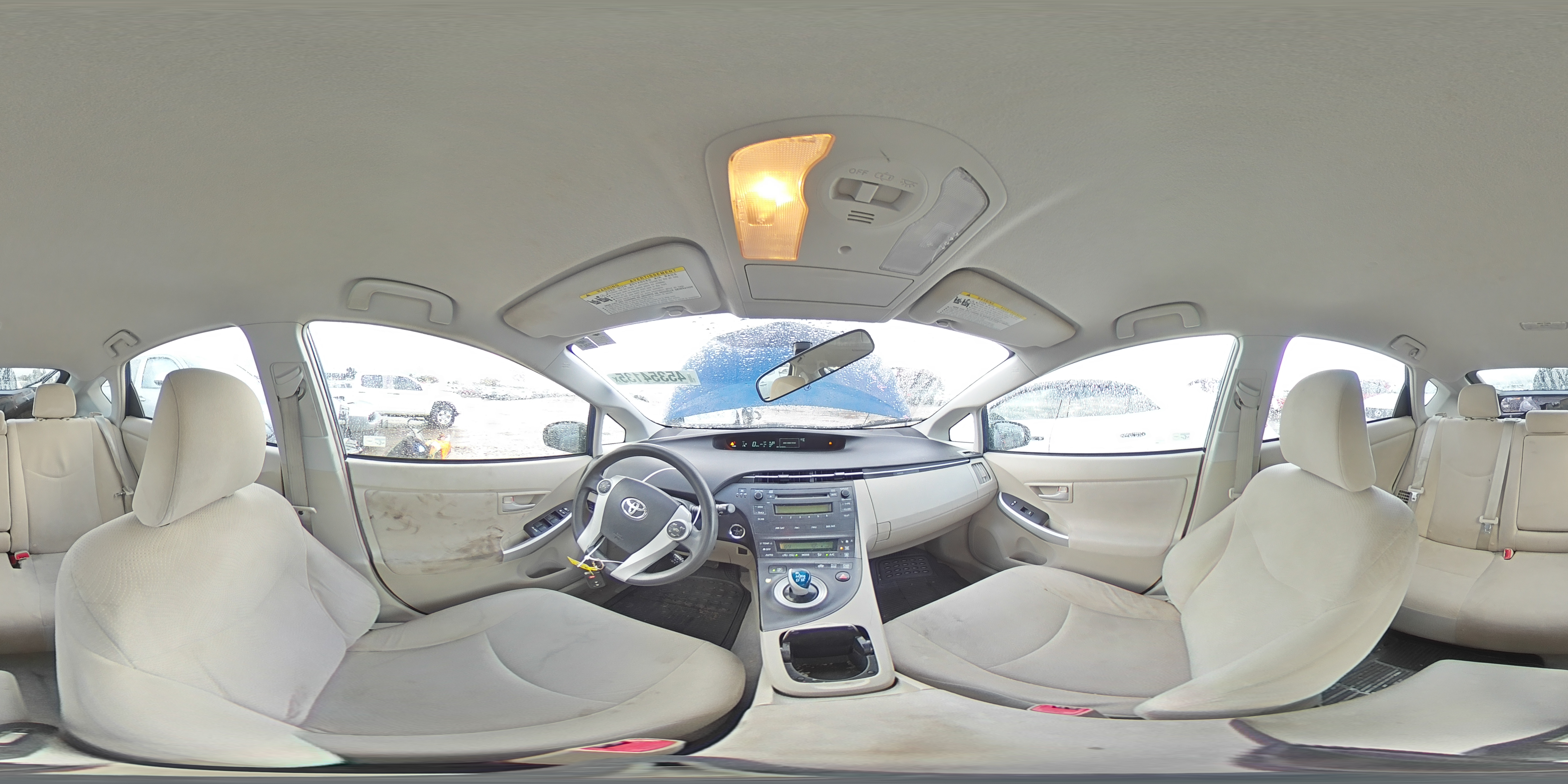 2010 Toyota Prius - Image 12