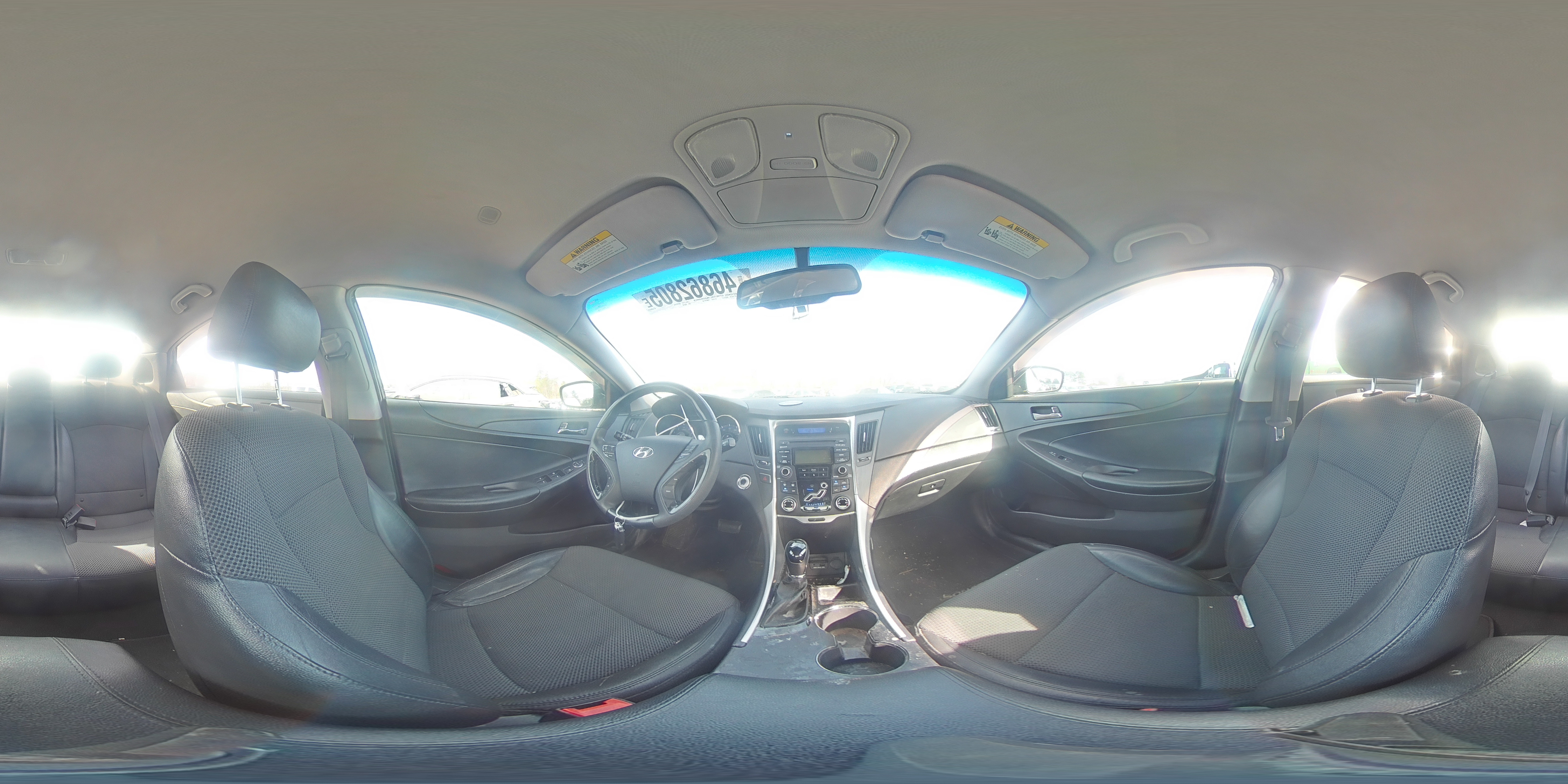2012 Hyundai Sonata - Image 13