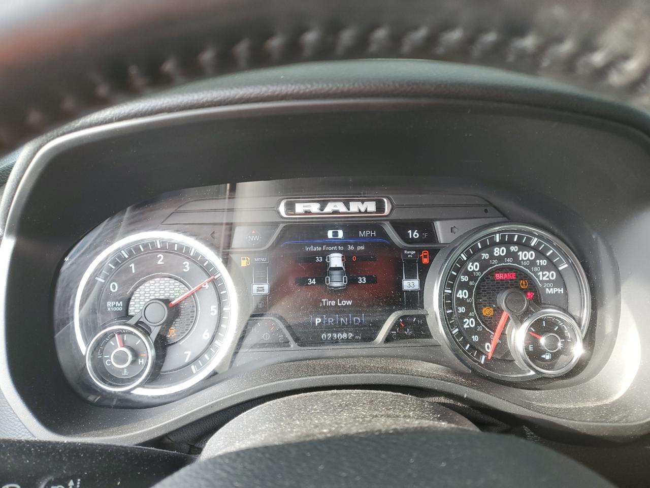 2022 RAM 1500 - Image 9