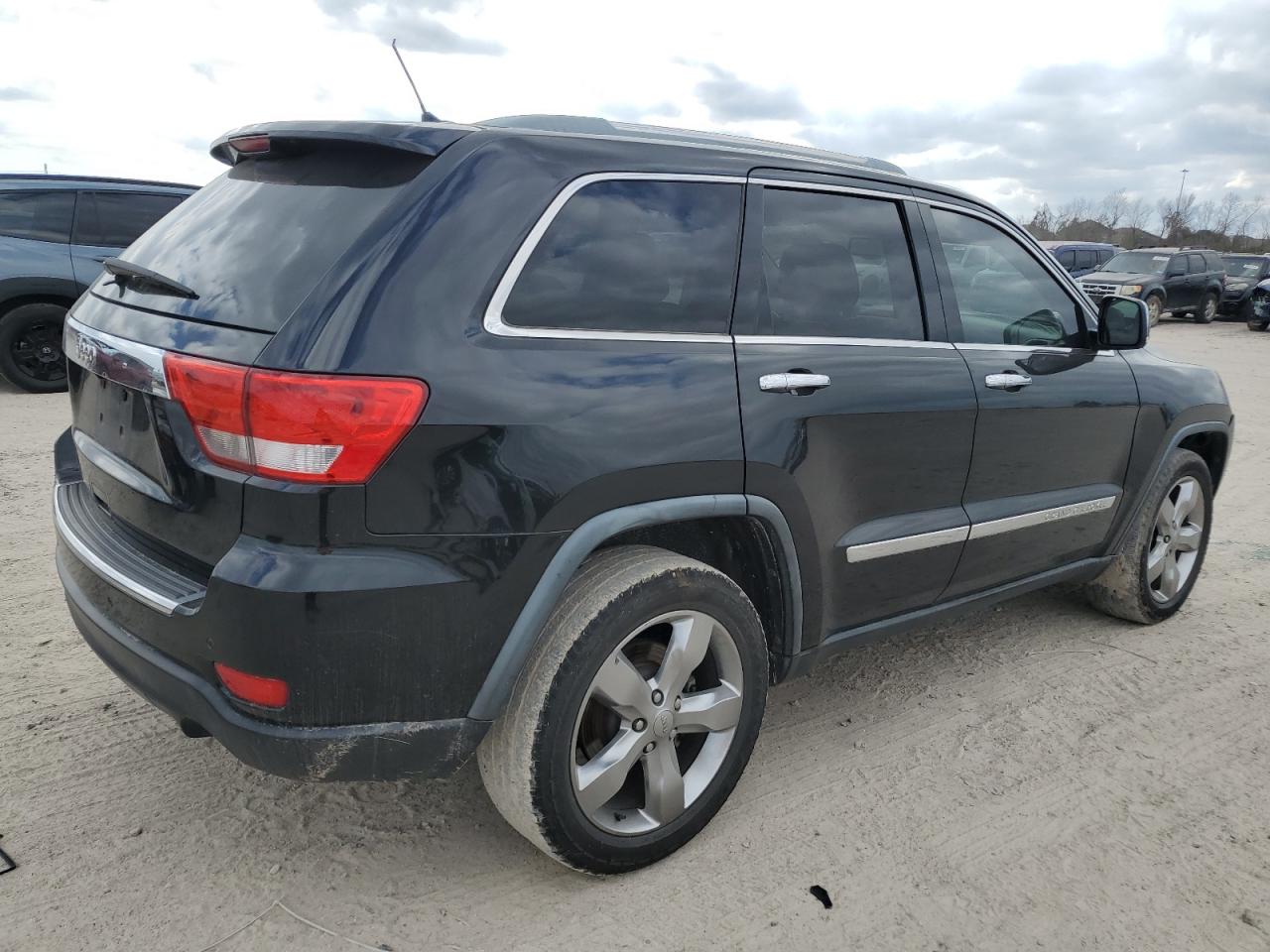 2012 Jeep Grand Cherokee - Image 3