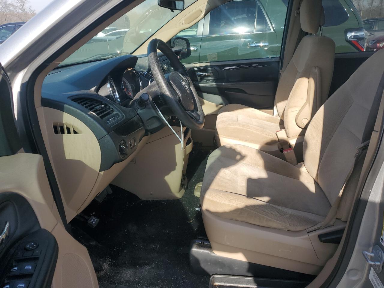 2014 Dodge Caravan - Image 7