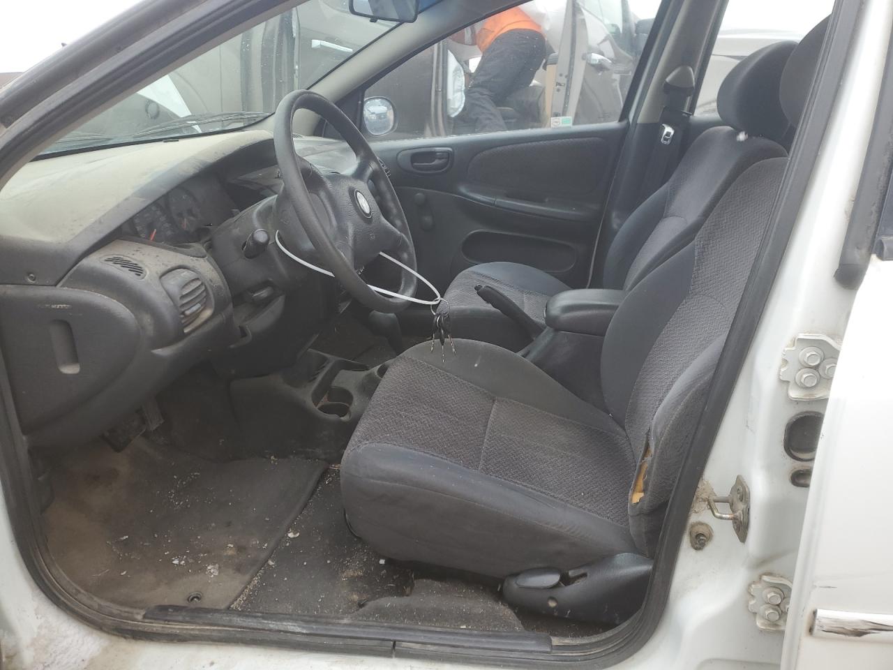 2000 Dodge Neon - Image 7