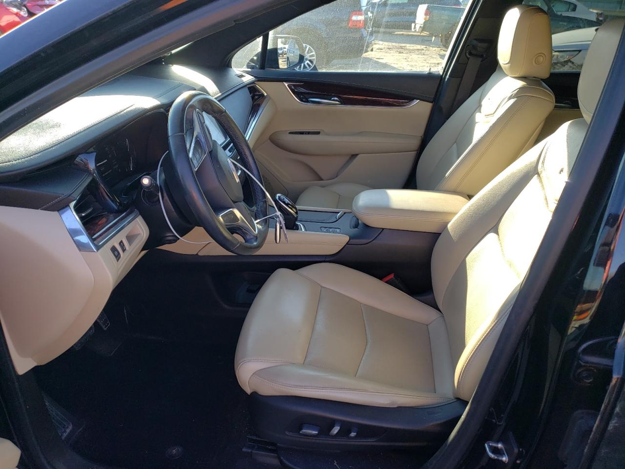2019 Cadillac XT5 - Image 7