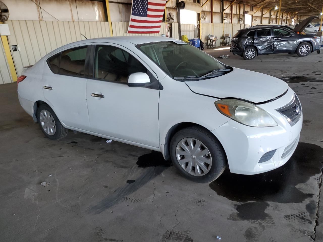 2014 Nissan Versa - Image 4