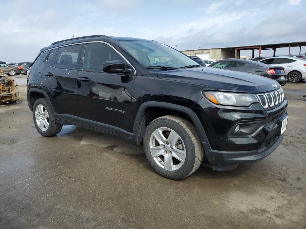 2022 Jeep Compass - Image 4
