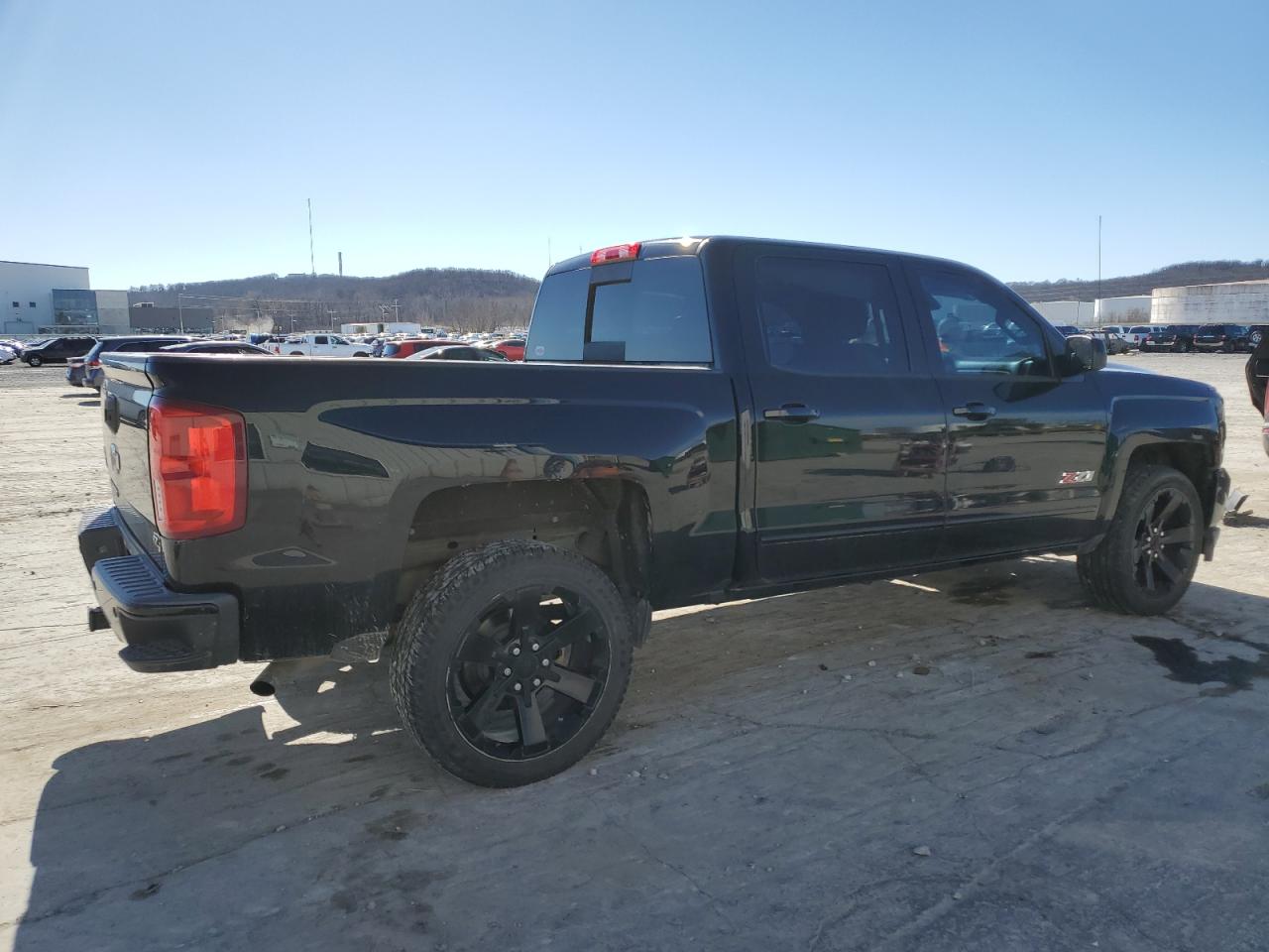 2016 Chevrolet Silverado - Image 3