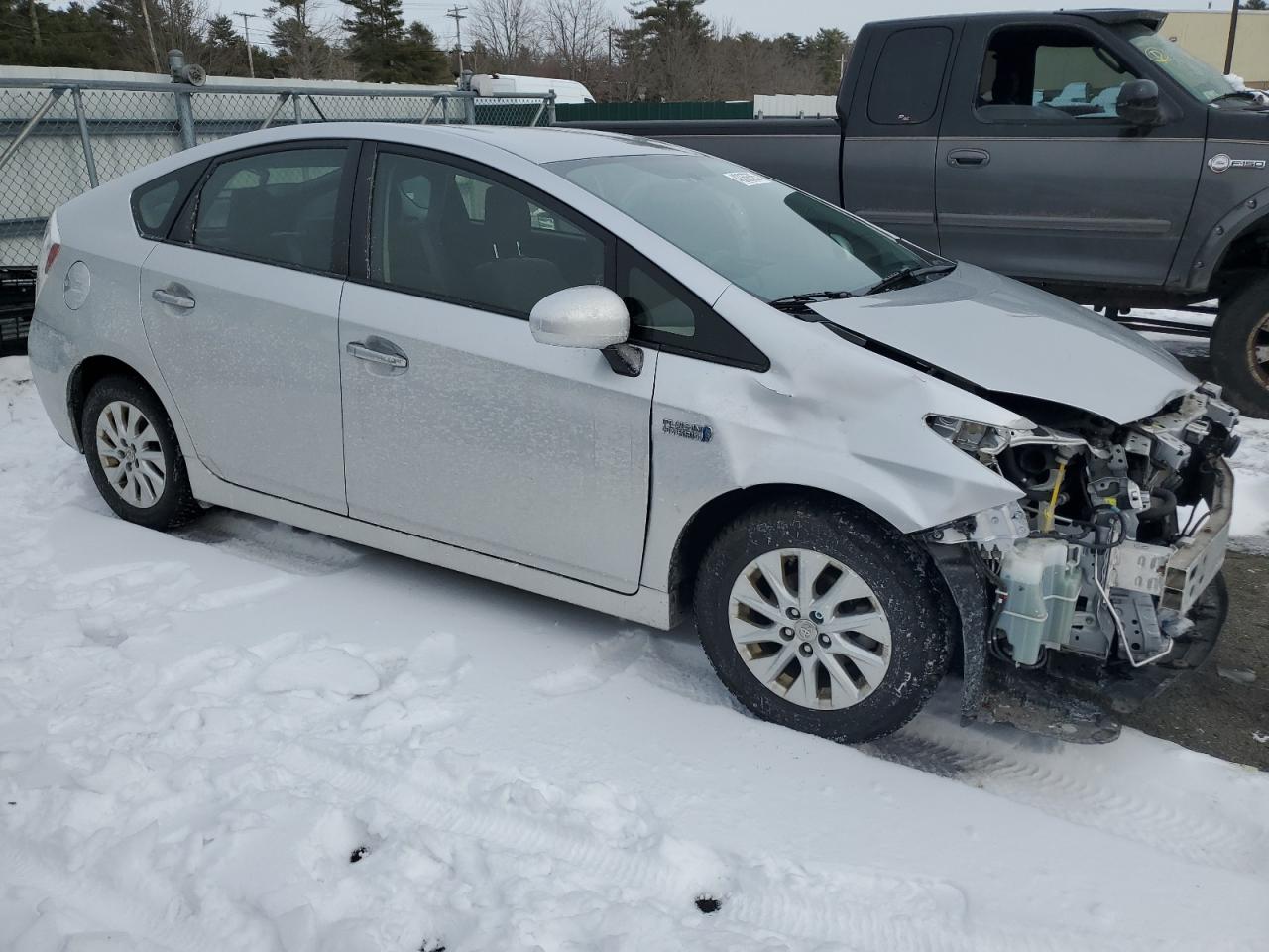 2013 Toyota Prius - Image 4