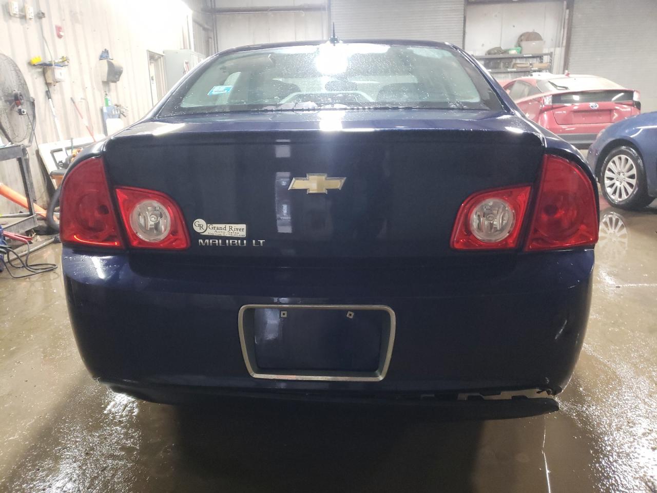 2009 Chevrolet Malibu - Image 6