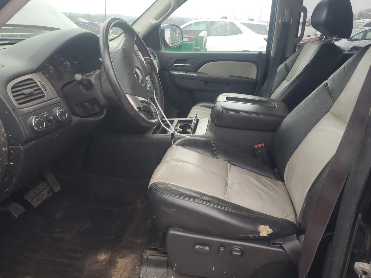 2010 GMC Sierra - Image 7