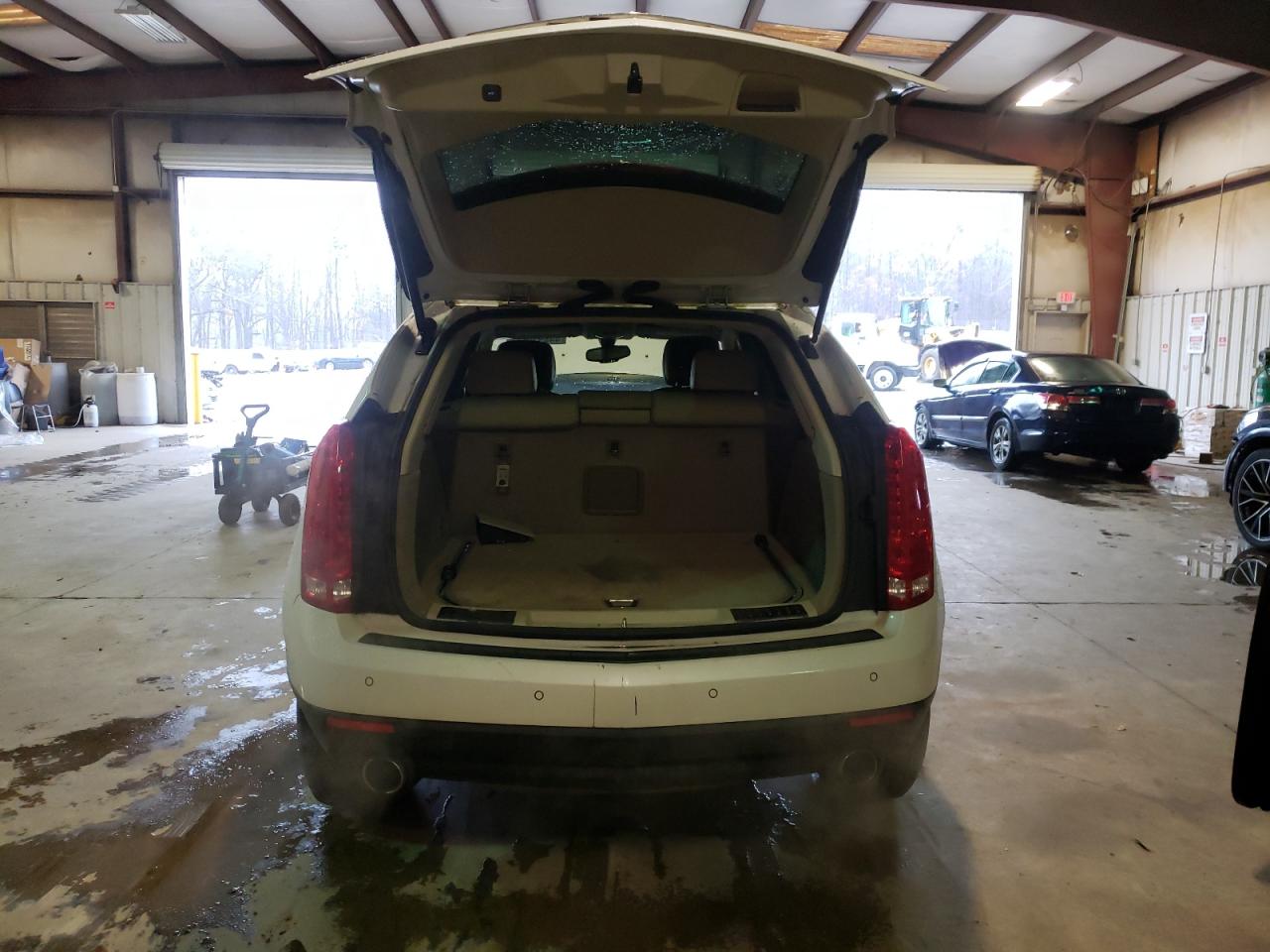 2015 Cadillac SRX - Image 6