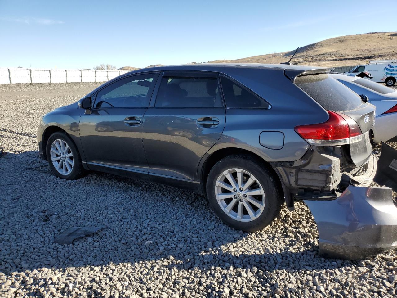 2012 Toyota Venza - Image 2