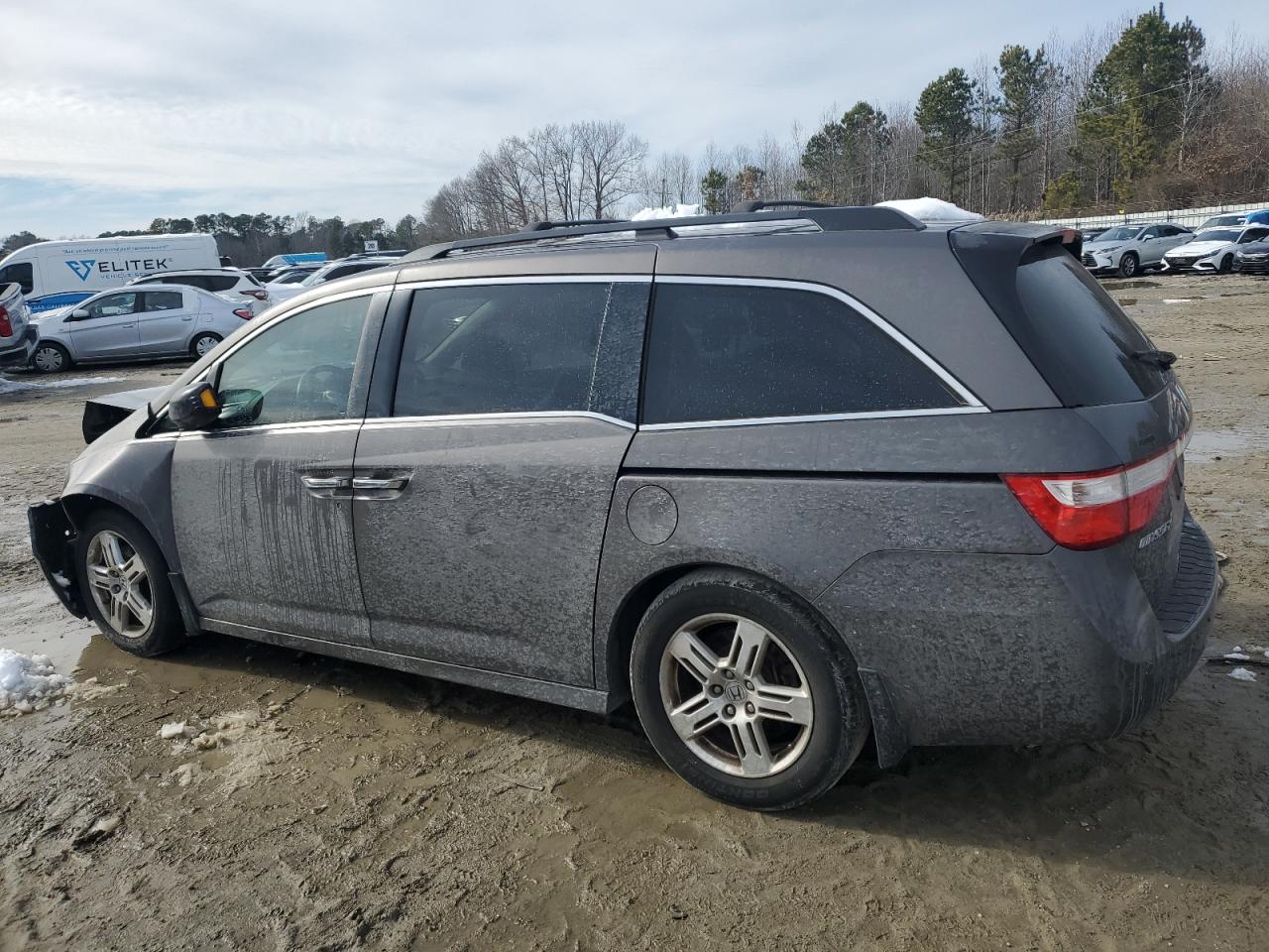 2011 Honda Odyssey - Image 2