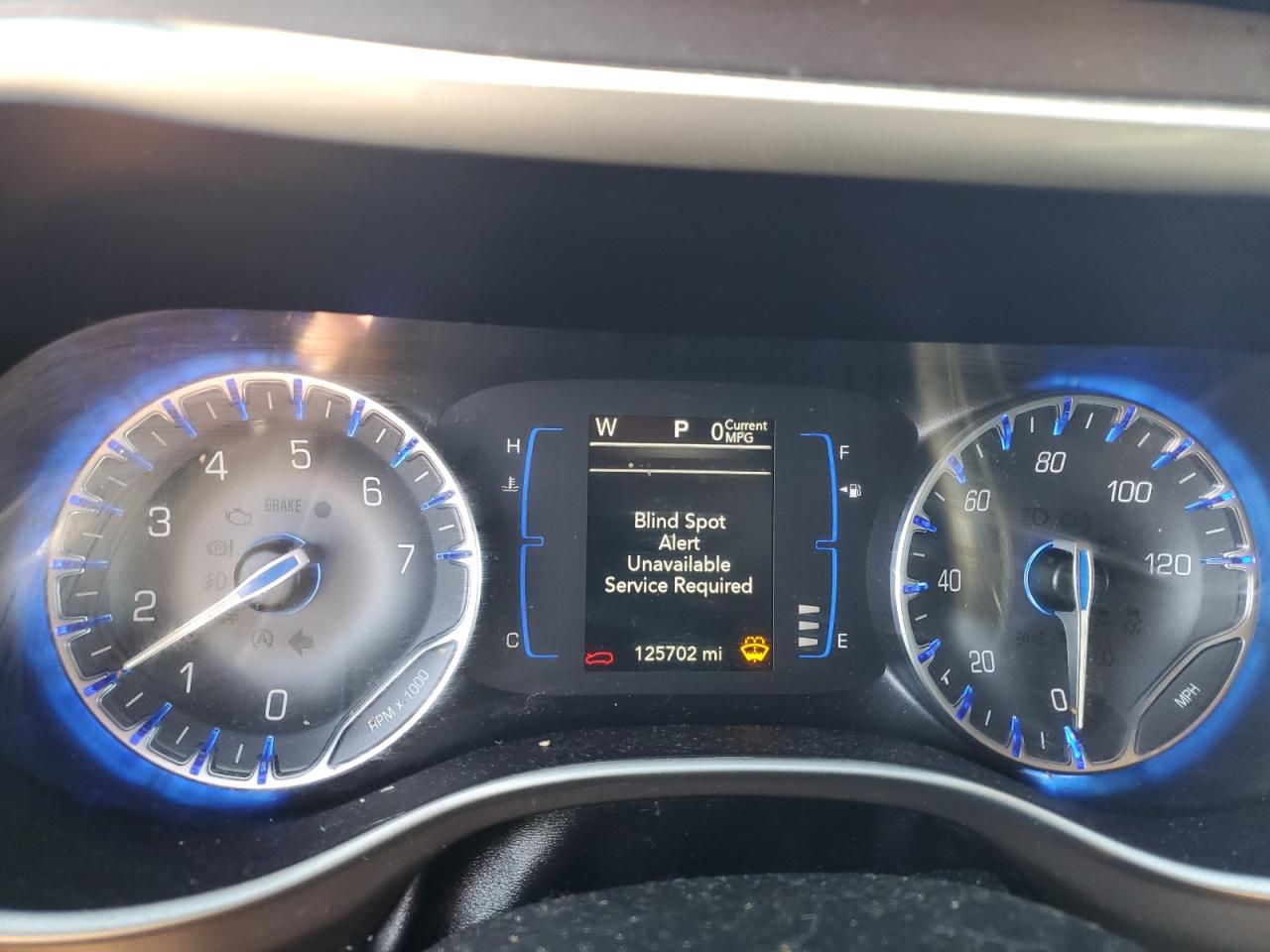 2019 Chrysler Pacifica - Image 9