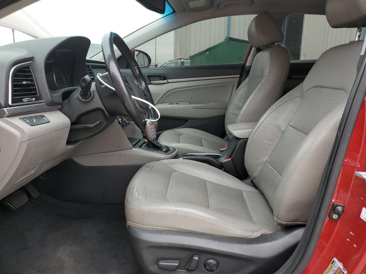 2017 Hyundai Elantra - Image 7