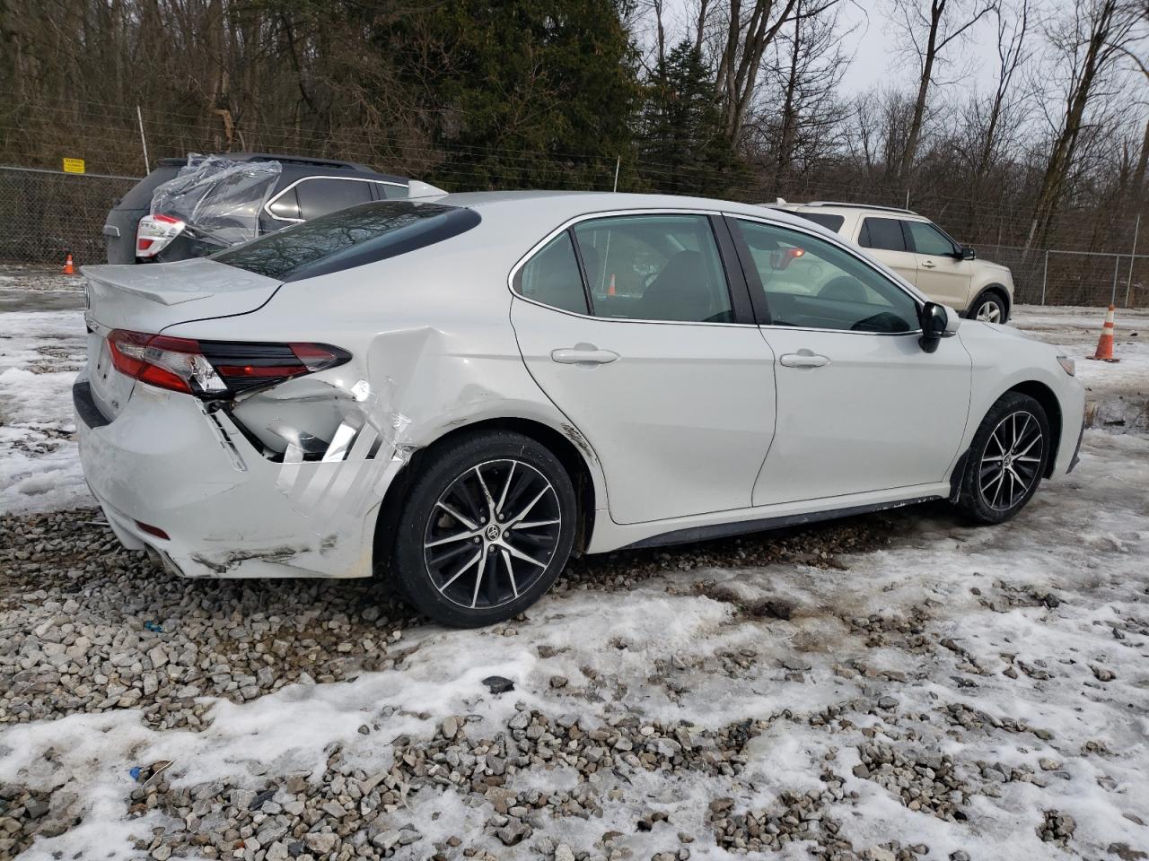 4T1G11AK2NU042425 TOYOTA CAMRY 2022