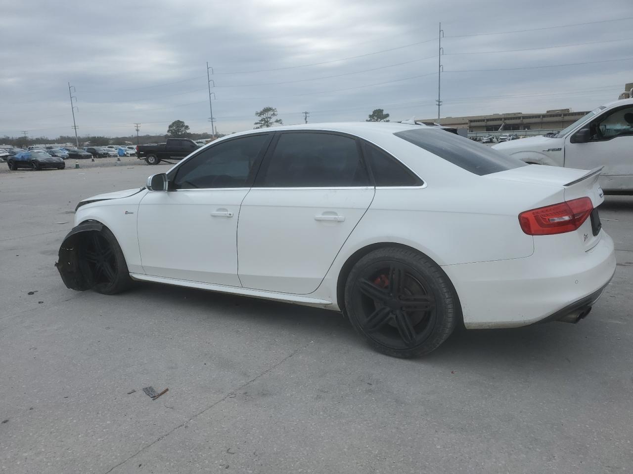 2013 Audi RS4 - Image 2