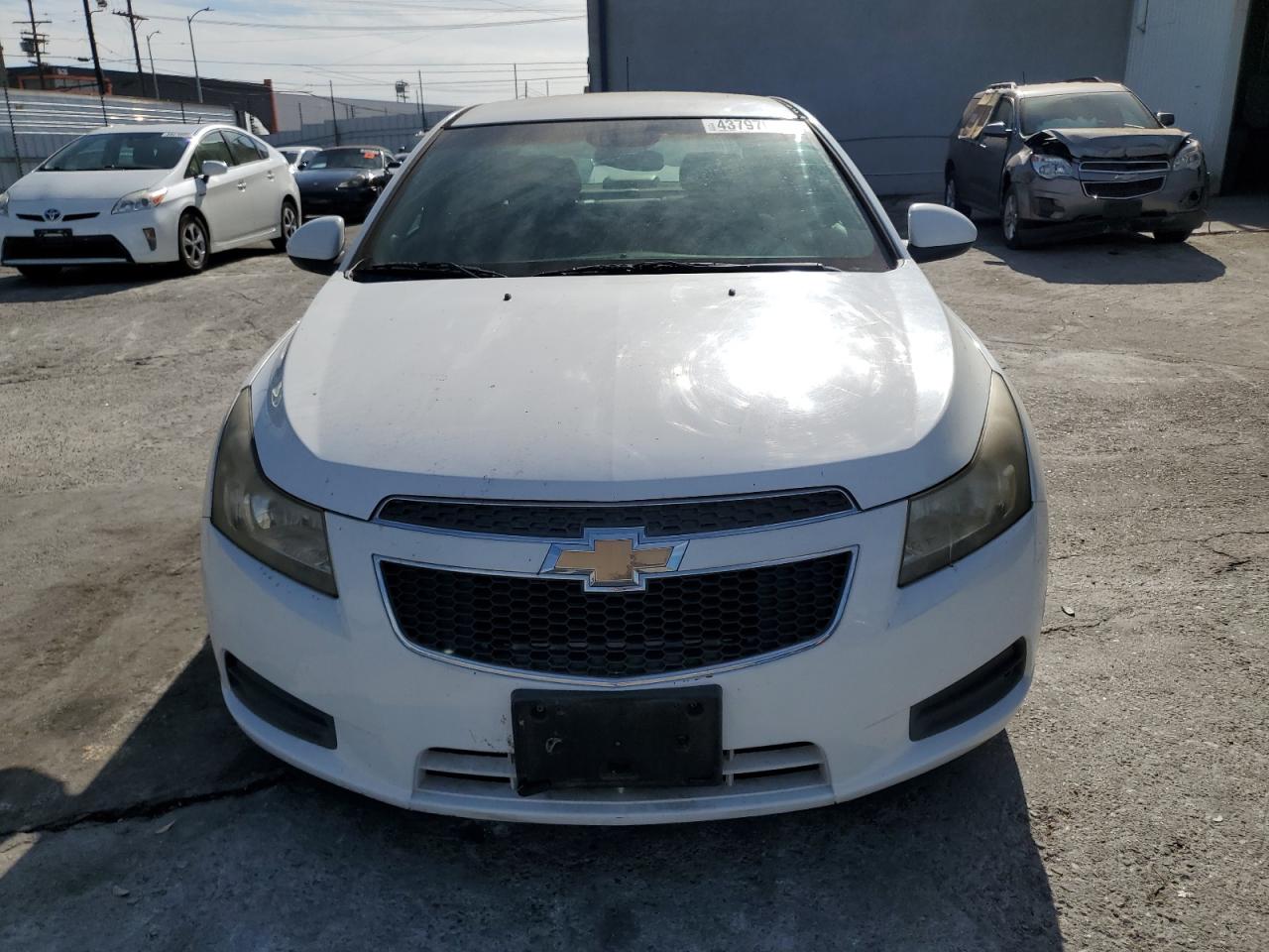 2012 Chevrolet Cruze - Image 5