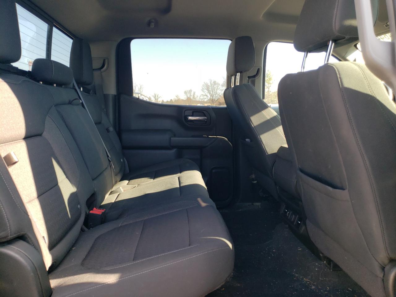 2020 Chevrolet Silverado - Image 10