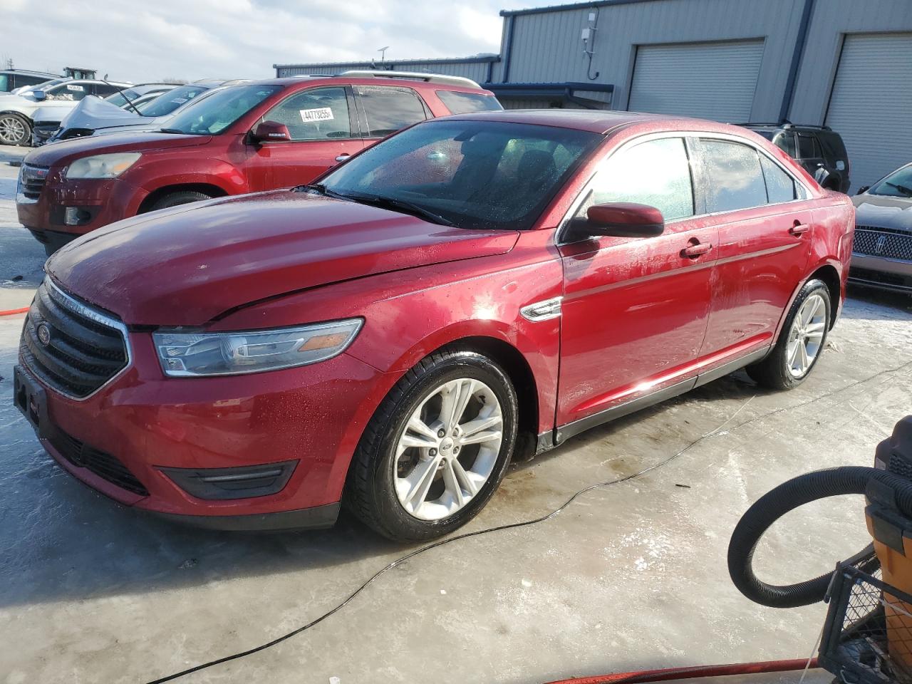 2014 Ford Taurus - Image 1