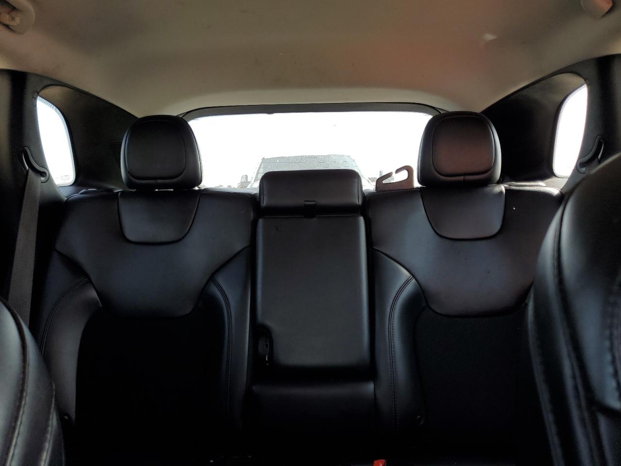 2019 Jeep Grand Cherokee - Image 10