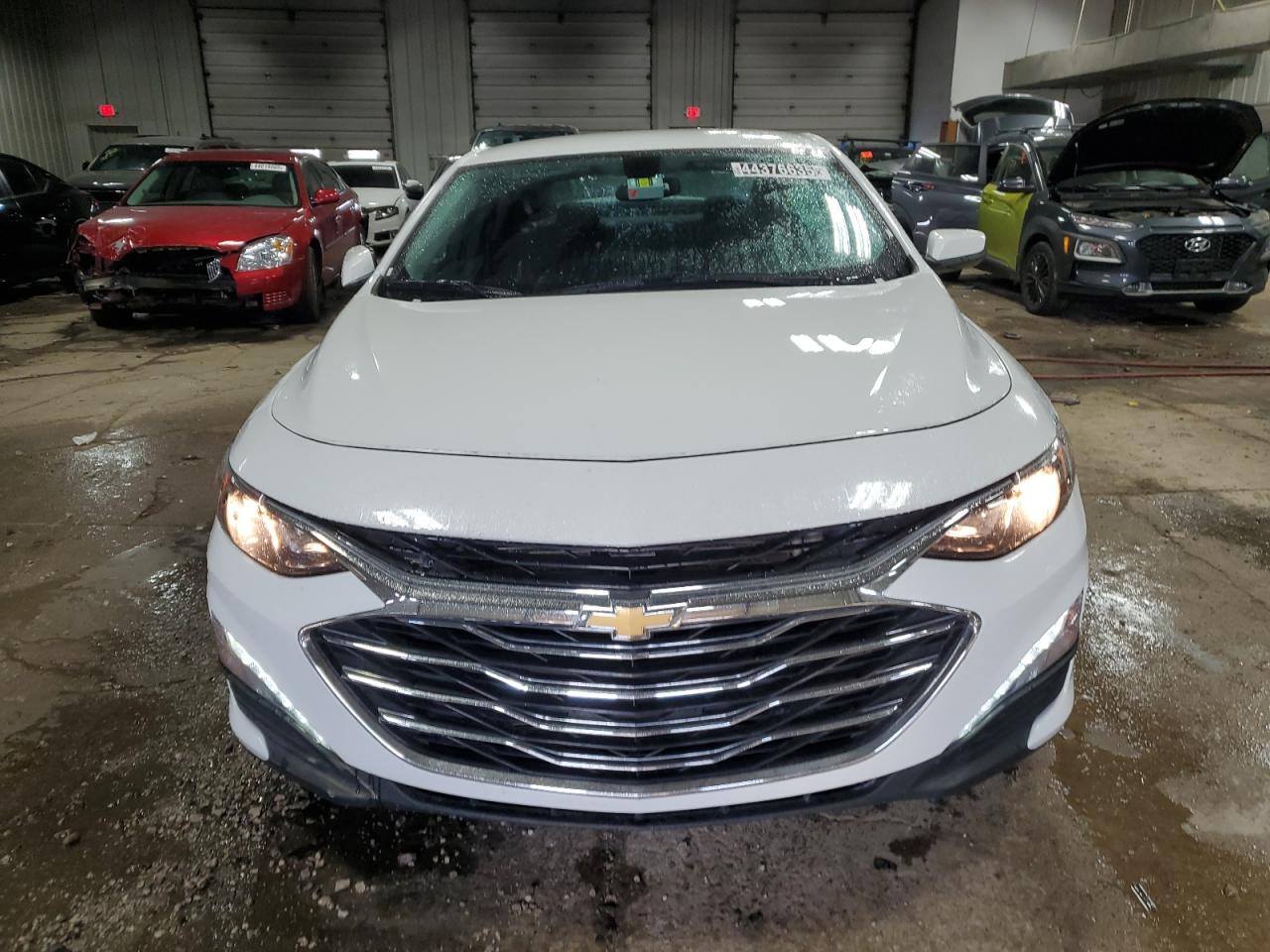 2022 Chevrolet Malibu - Image 5