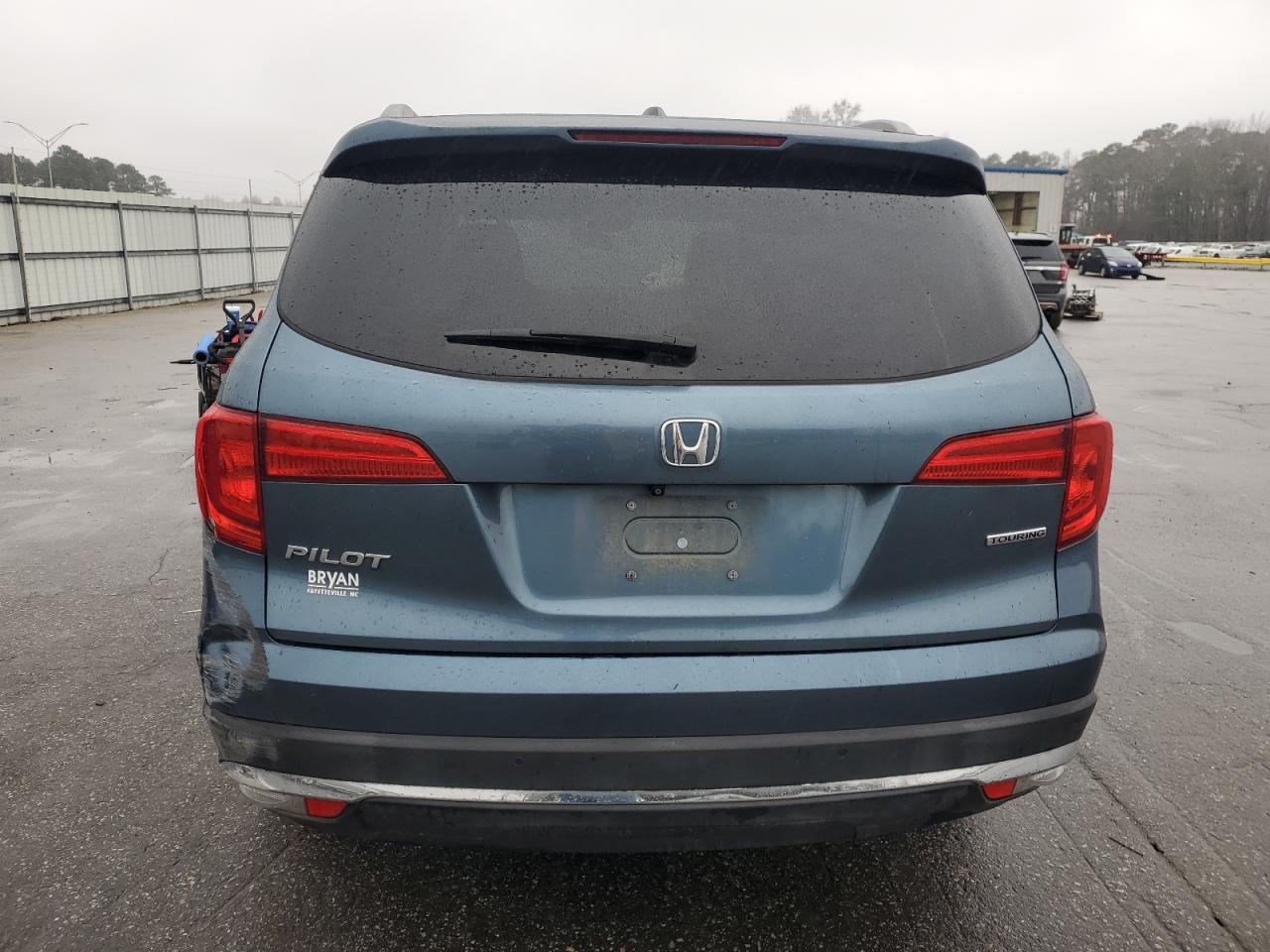 2018 Honda Pilot - Image 6