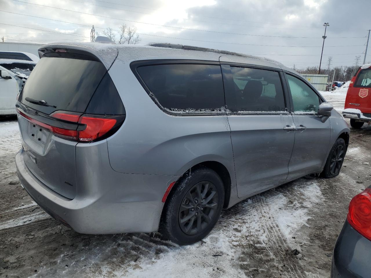 2021 Chrysler Pacifica - Image 3
