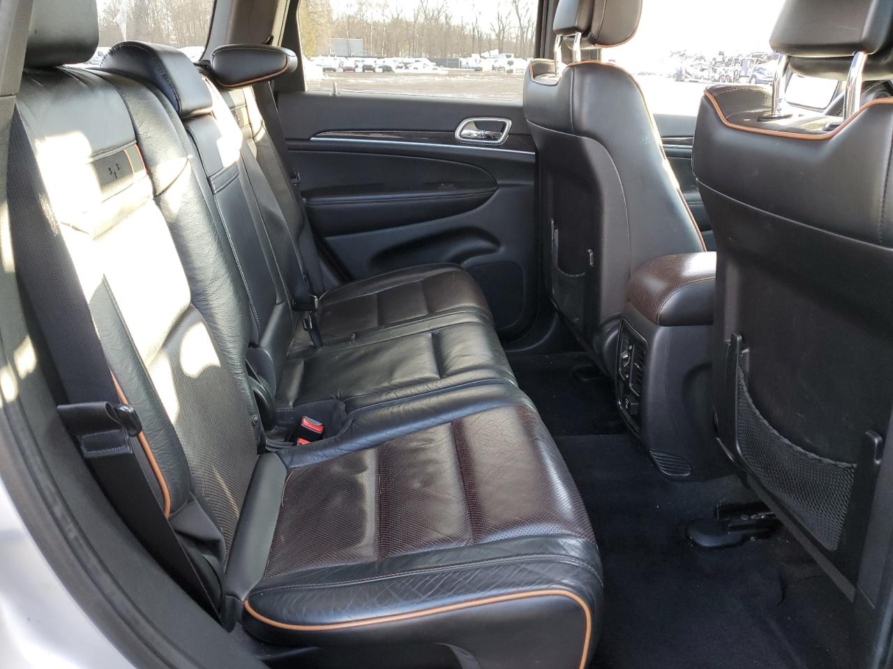 2011 Jeep Grand Cherokee - Image 10