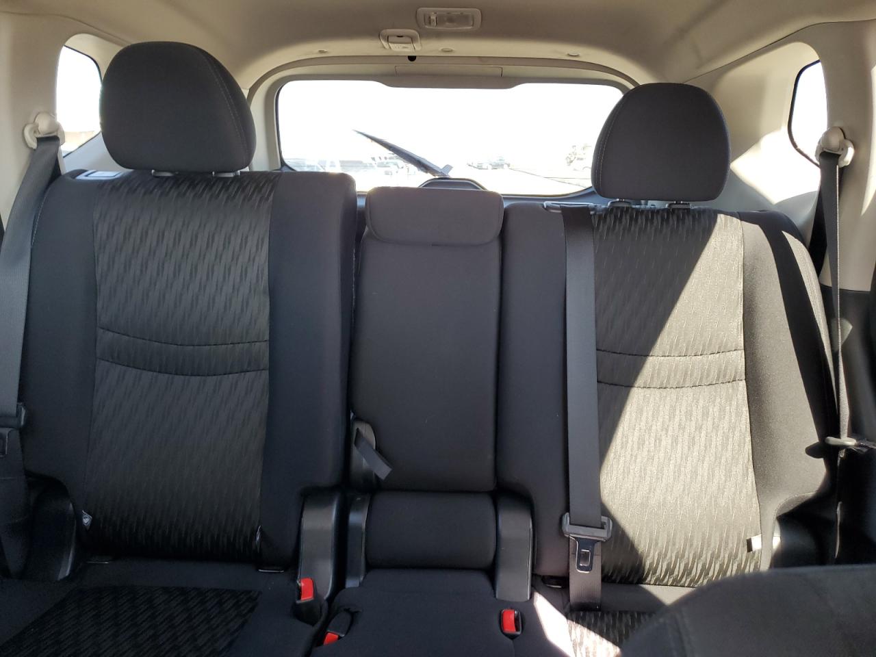 2020 Nissan Rogue - Image 10
