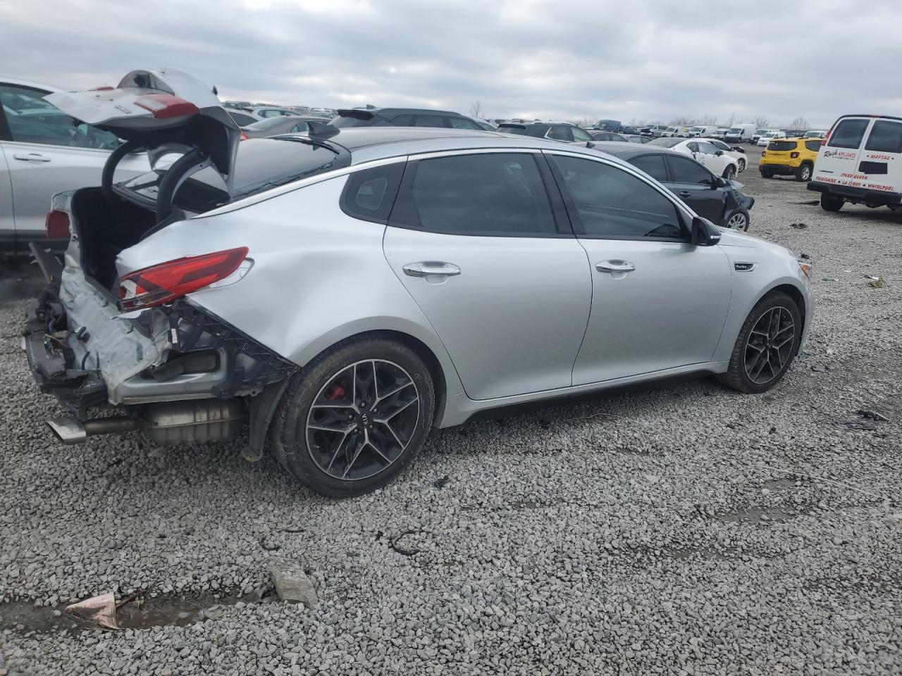 2020 Kia Optima - Image 3