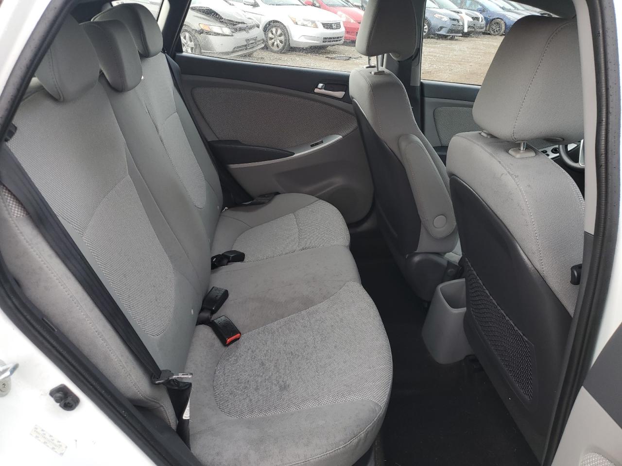 2014 Hyundai Accent - Image 11