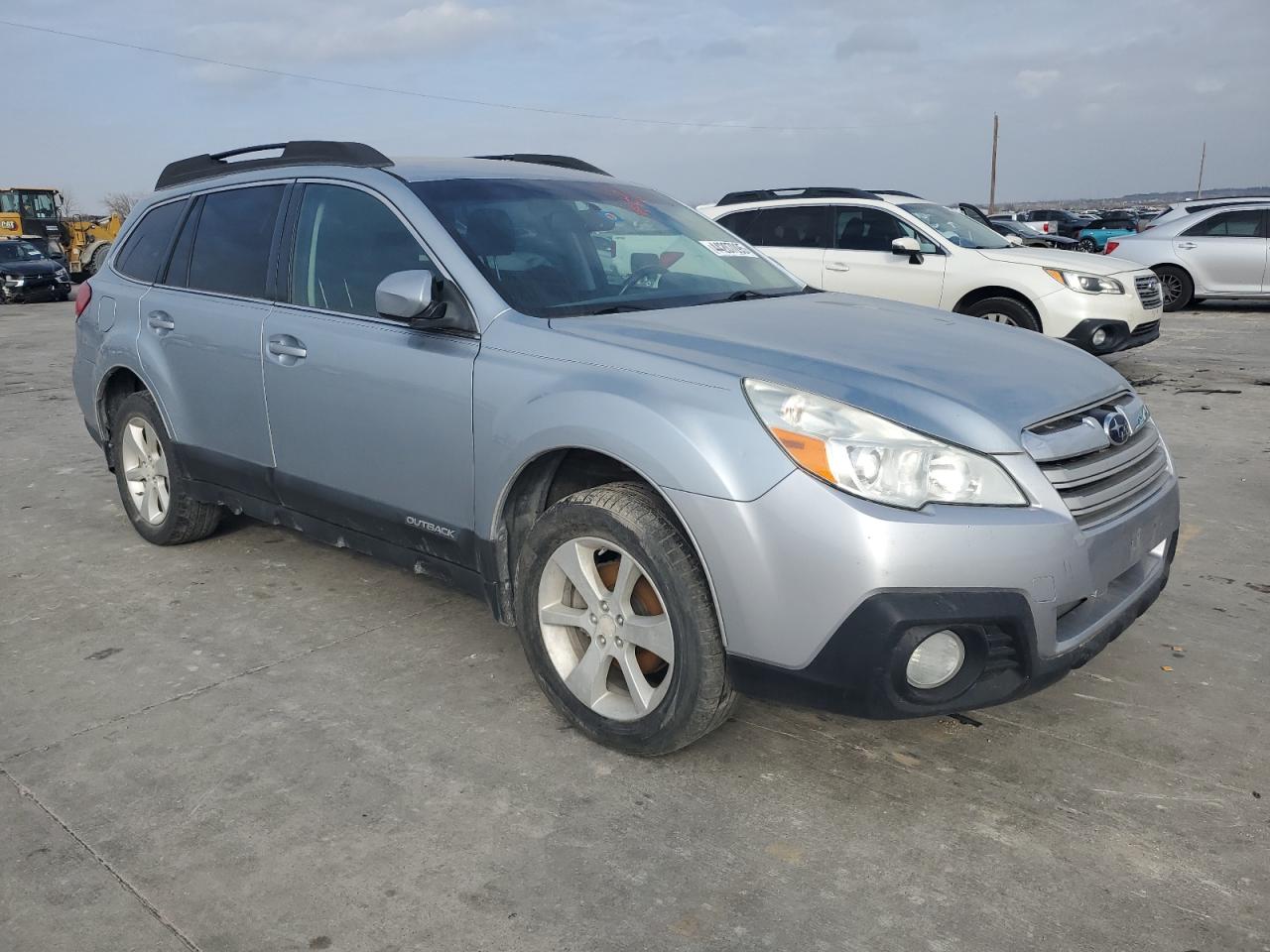 2013 Subaru Outback - Image 4