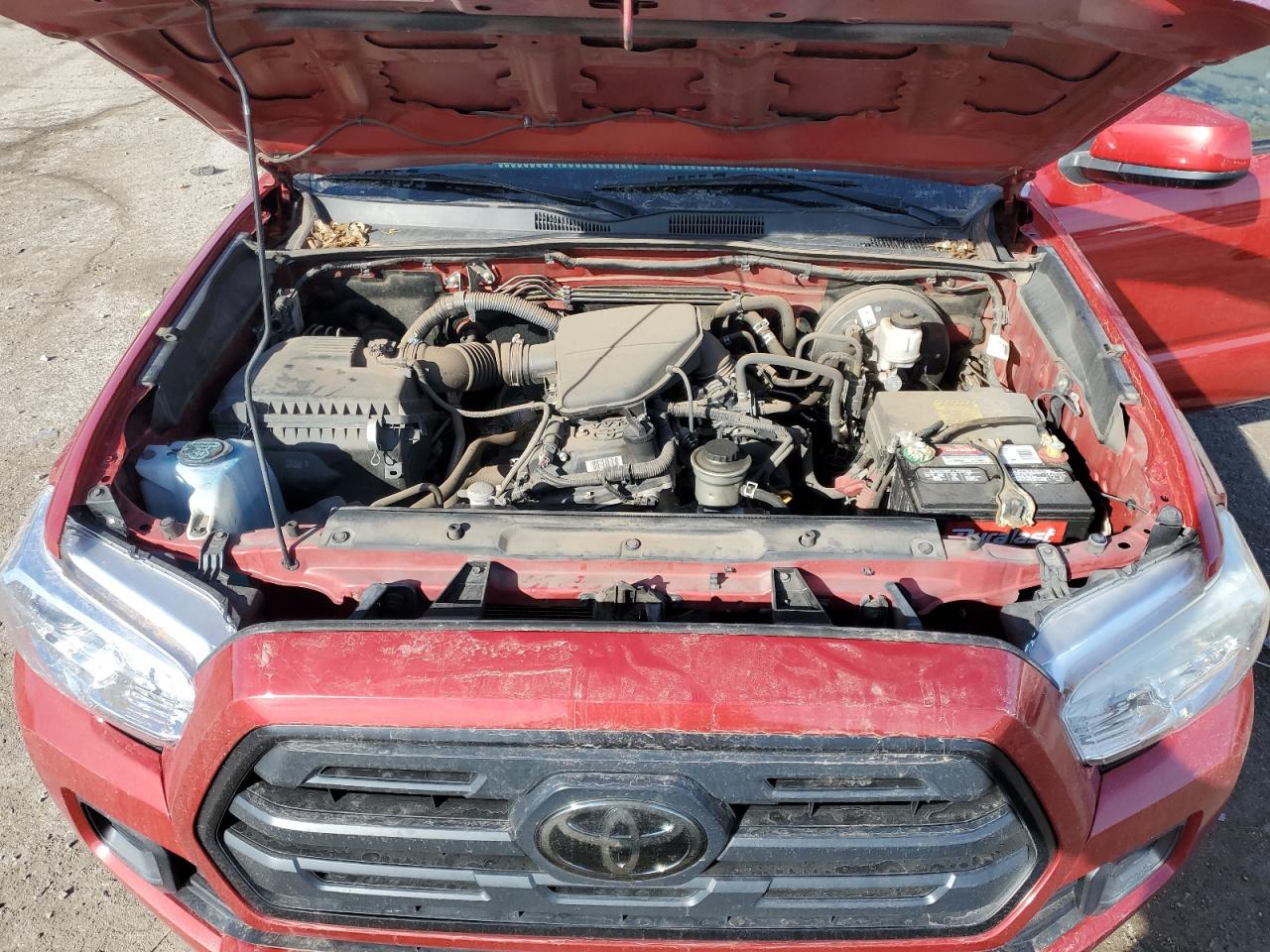 2018 Toyota Tacoma - Image 11