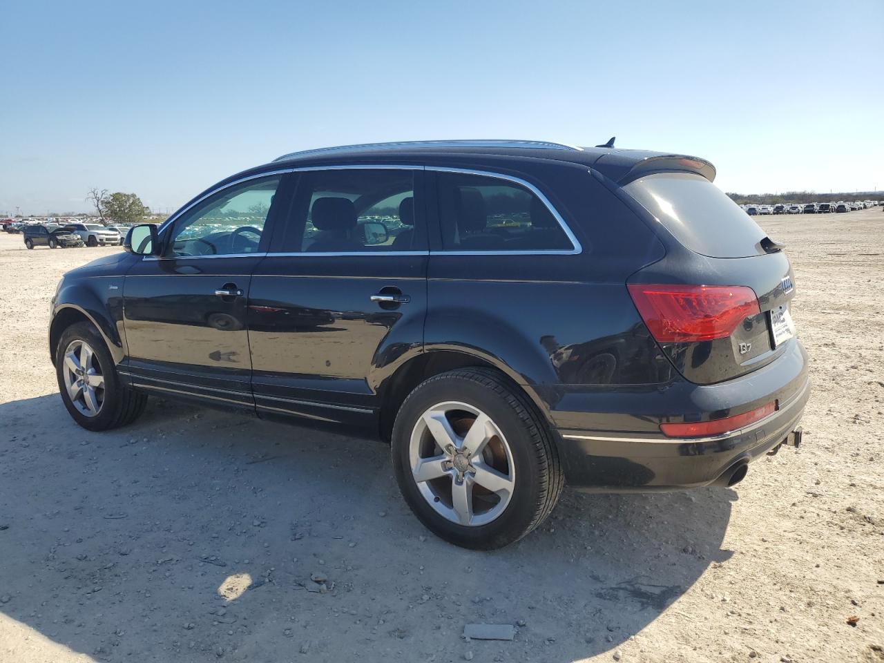 2015 Audi Q7 - Image 2