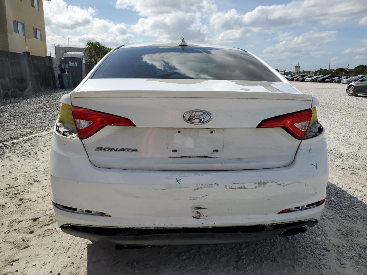 2015 Hyundai Sonata - Image 6