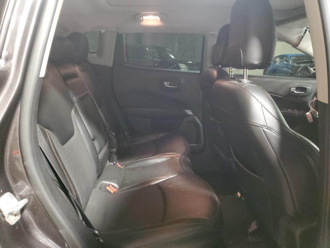 2019 Jeep Compass - Image 11