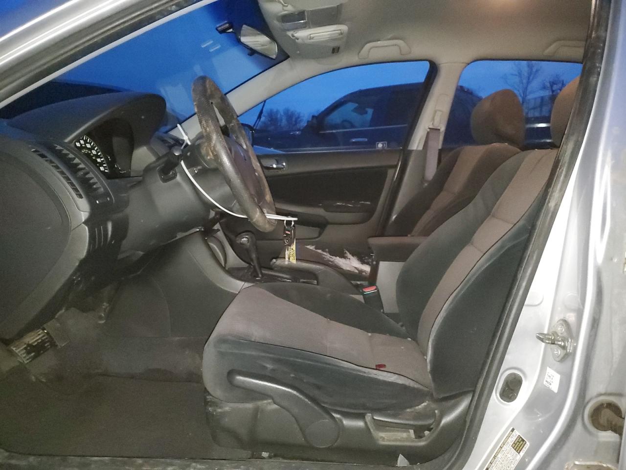 2004 Honda Accord - Image 7