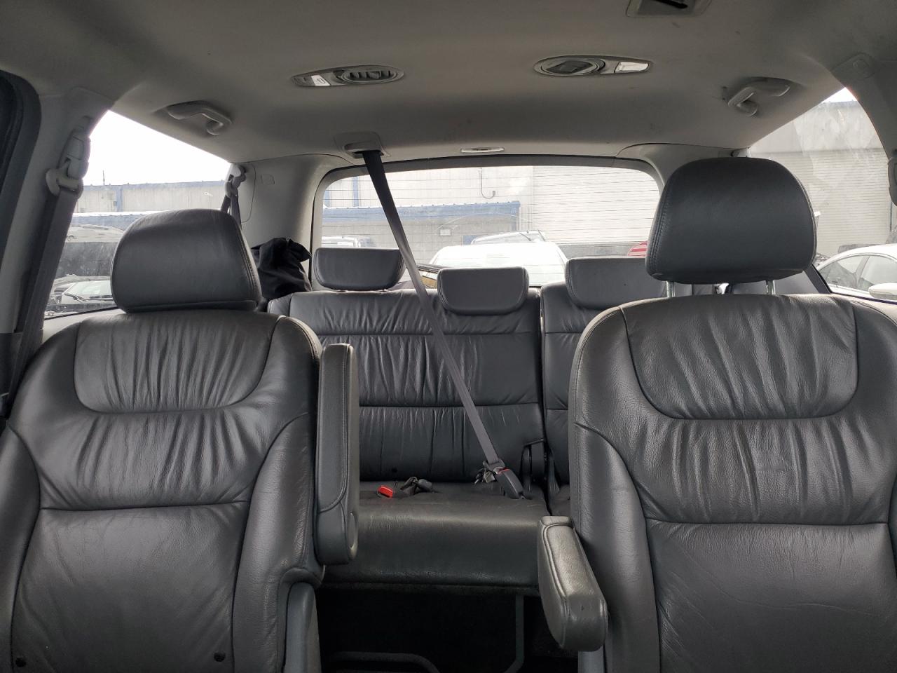2005 Honda Odyssey - Image 10