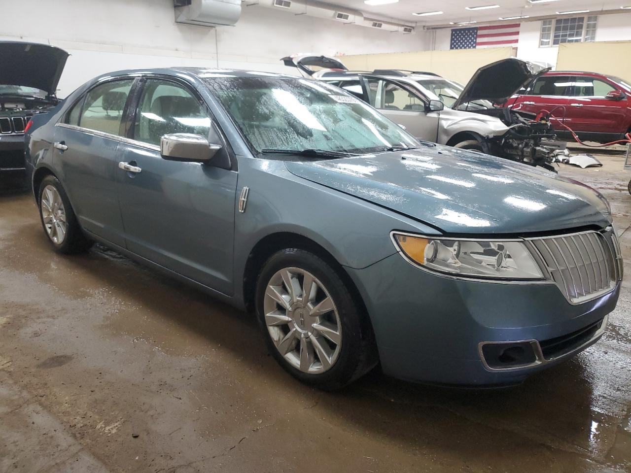 2012 Lincoln MKZ - Image 4
