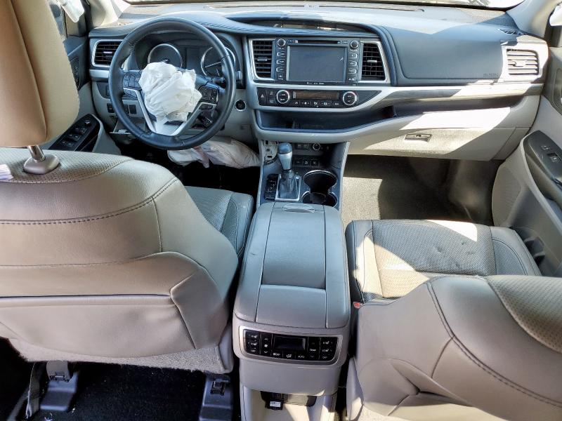  TOYOTA HIGHLANDER 2017 Silver